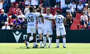 Jugadores de la AD Ceuta celebran el 1-0, obra de Marcos Fern&aacute;ndez