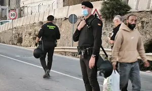 guardias civiles inmigrantes