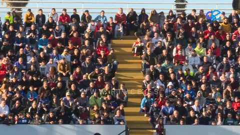 Fútbol con público