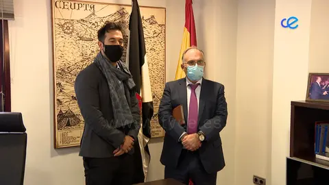 Alberto Gaitán visita el Colegio Oficial de Arquitectos de Ceuta