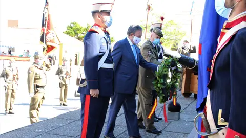Acto Homenaje  a los Caídos Embajador Marca Ejército