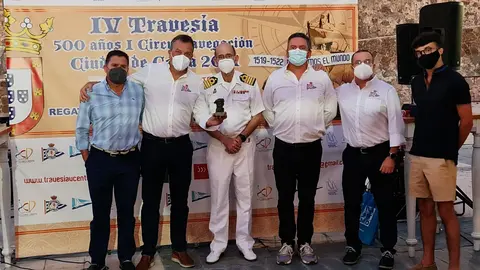 Ceuta Sí con el busto Juan Sebastian Elcano