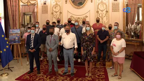 RECEPCIÓN PETANCA SALÓN TRONO