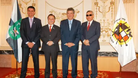 Íñiguez, a la izquierda, dura una visita de Ángel Villa a Ceuta