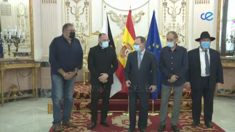 Presidente y comunidades religiosas