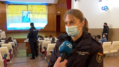 Charla Policia nacional en Colegio Inmaculada