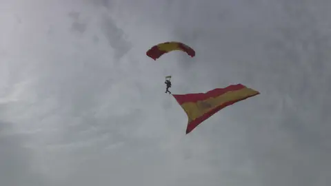 paracaidista bandera españa