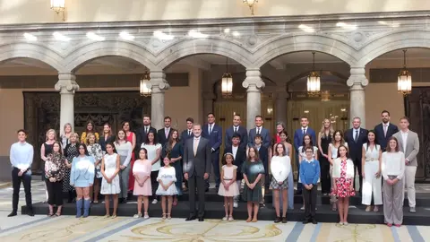 Foto 1 - Qué es un Rey para ti 40 edición