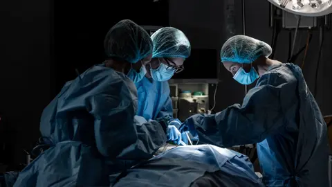 diverse-group-of-male-and-female-surgeons-in-opera-2022-02-01-22-37-30-utc (1)