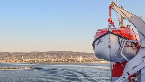 life-boat-g4e2de53e9_1280