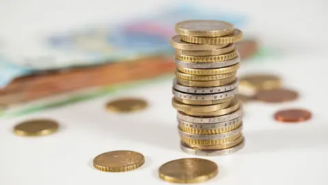 DINERO
SALARIO
ECONOMIA
EUROS