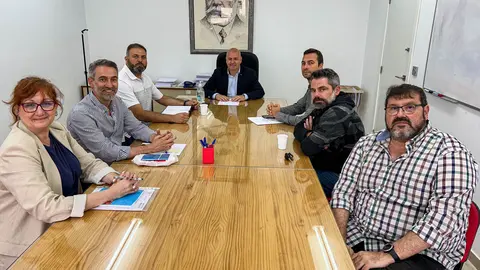 NP REUNIÓN PSOE UGT CSIF