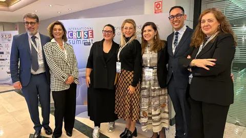 Miembros de Mecruise en ICS 2023