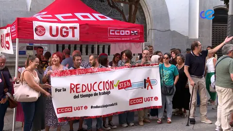 Concentración sindicato reducción jornada laboral ccoo ugt