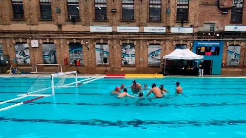 Los componentes del Caballa, antes de empezar su partido en Barcelona