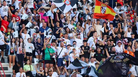 Aficionados del Ceuta, en el Gol Sur del Alfonso Murube