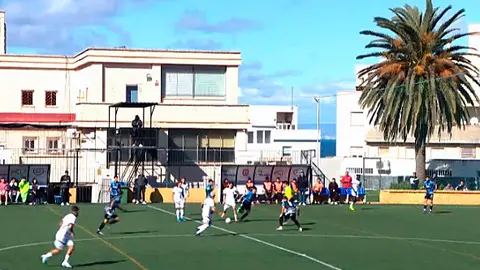 Un lance del choque disputado este sábado en el José Martínez 'Pirri'