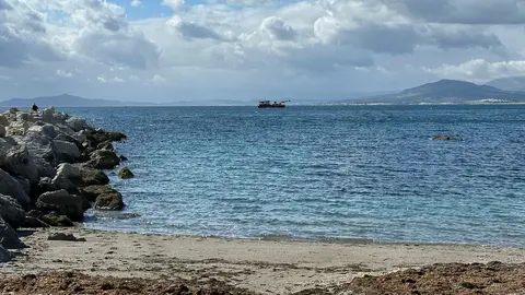 draga en la playa del chorrillo