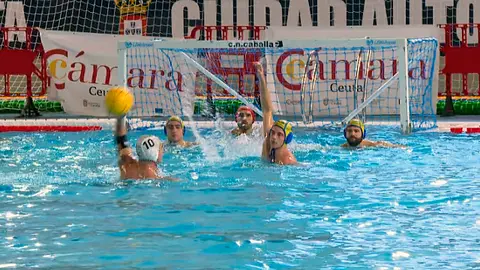 El Caballa ha sufrido una clara derrota en la piscina del Terrassa
