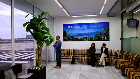 Nuevo mobiliario terminal JCU 6