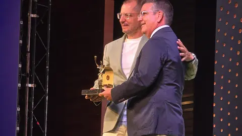 José Juan Romero, recogiendo su galardón