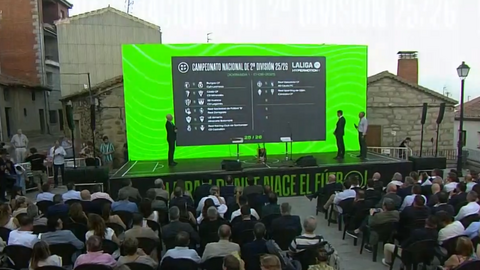 Momento en el que el Ceuta ha conocido a su primer rival en Segunda