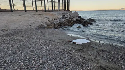 cad&aacute;ver inmigraci&oacute;n benz&uacute;