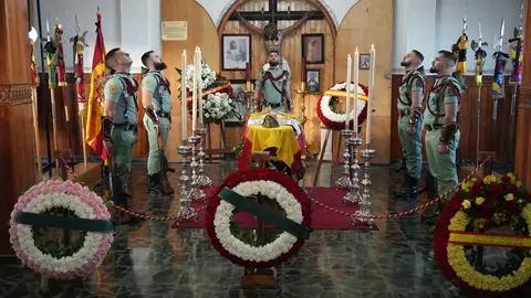 capilla ardiente capit&aacute;n legionario