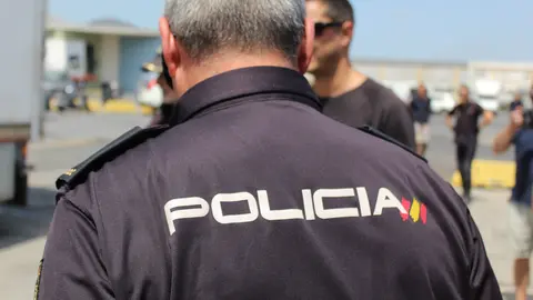 polic&iacute;a nacional