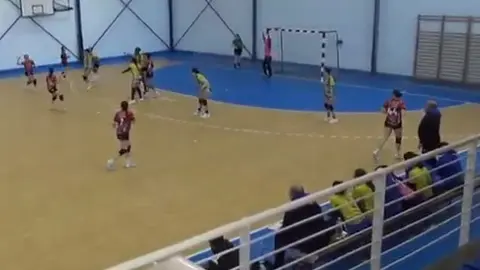 Un momento del partido disputado este domingo por el Estudiantes