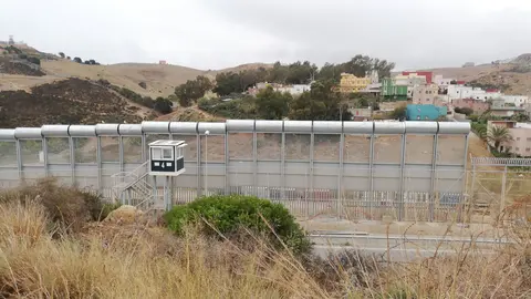 valla frontera