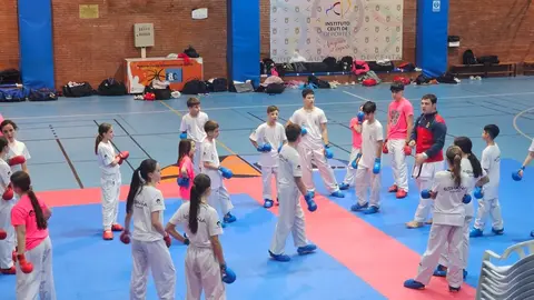 Una imagen de la concentraci&oacute;n de la Selecci&oacute;n Espa&ntilde;ola de k&aacute;rate en el Campoamor