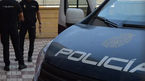 polic&iacute;a nacional 2