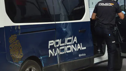 polic&iacute;a nacional 5