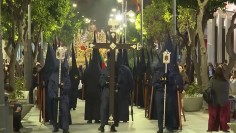 jueves santo salida procesional