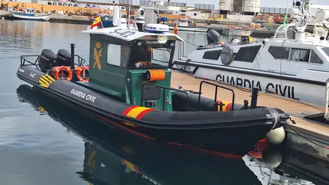 guardia civil servicio mar&iacute;timo p&eacute;rez triano