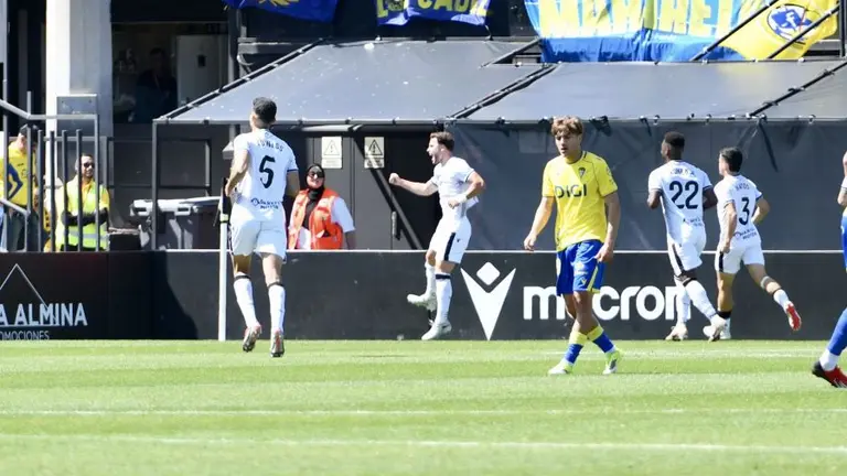 (2-1) Marcos saca al Ceuta del bache