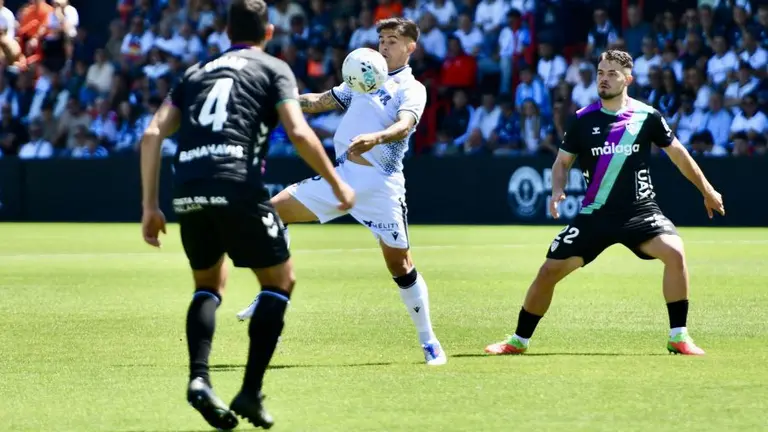 El Ceuta no puede aguarle la fiesta al Málaga en el Murube (1-4)