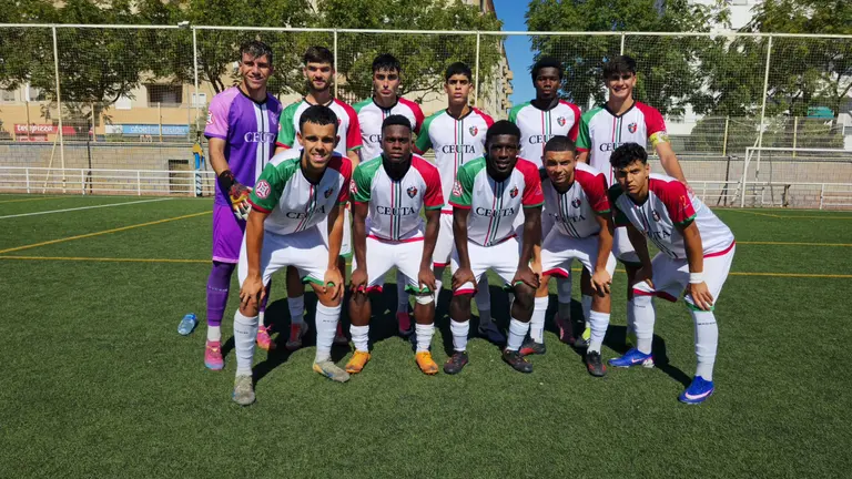 El Sporting Atlético da muchas facilidades al Calavera y sufre su primera derrota (3-0)