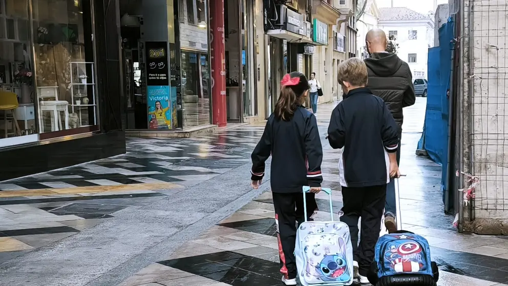 estudiantes alumnos ni&ntilde;os