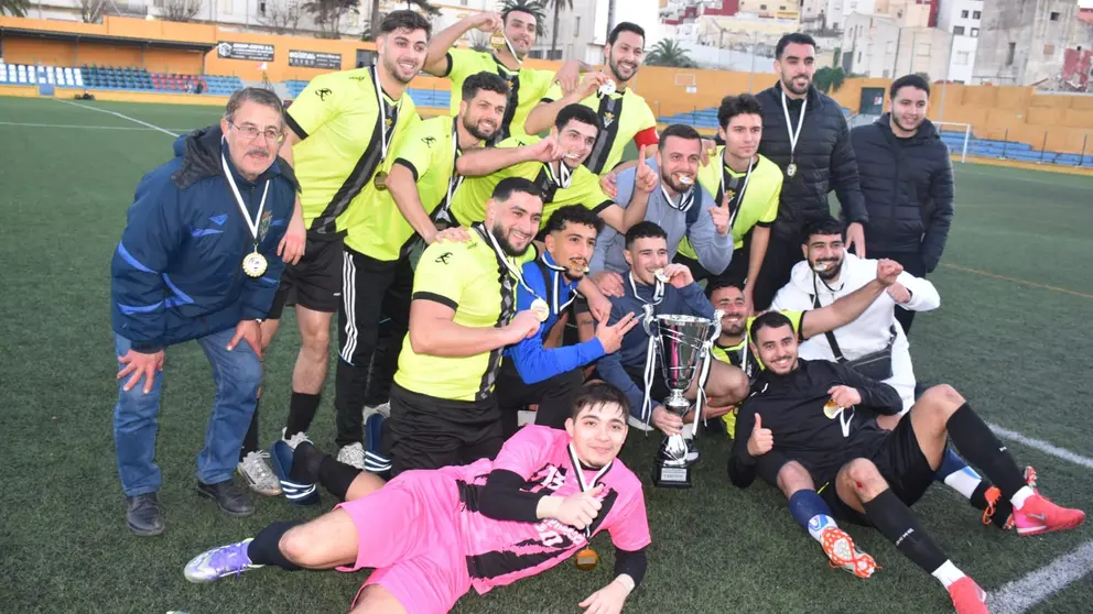 Los integrantes del Betis de Had&uacute; celebran el t&iacute;tulo conseguido en los penaltis