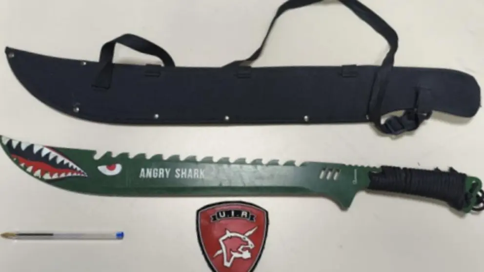 arma blanca polic&iacute;a local