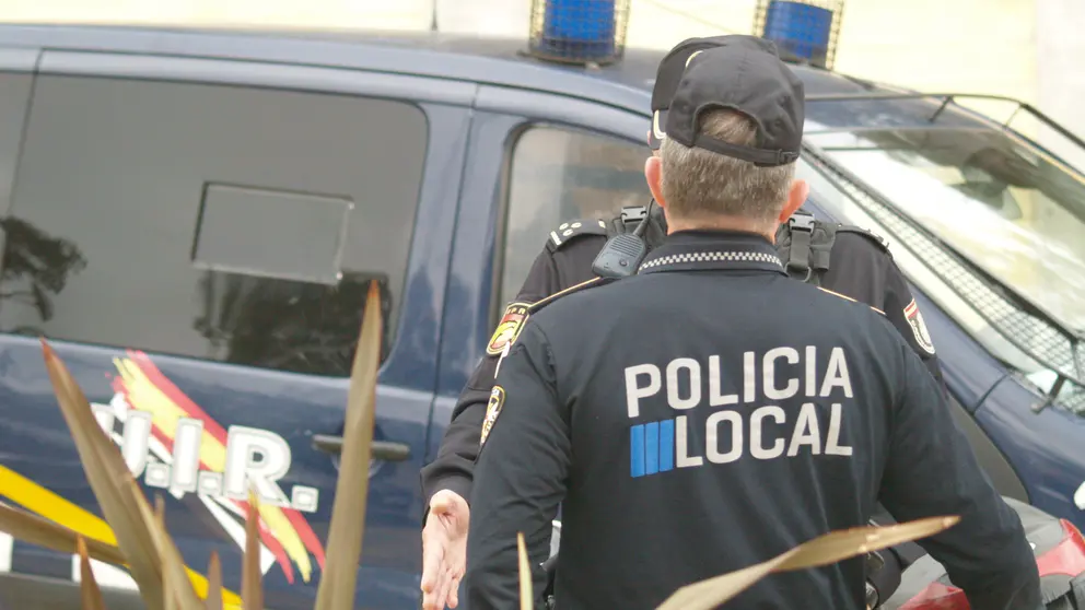 polic&iacute;a local