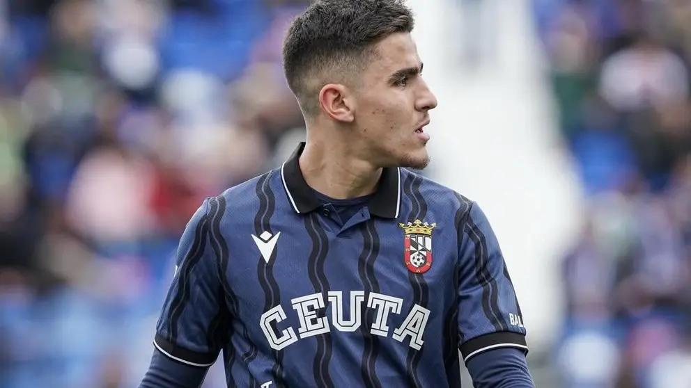 Aisar Ahmed, en un partido del Ceuta en LaLiga Hypermotion