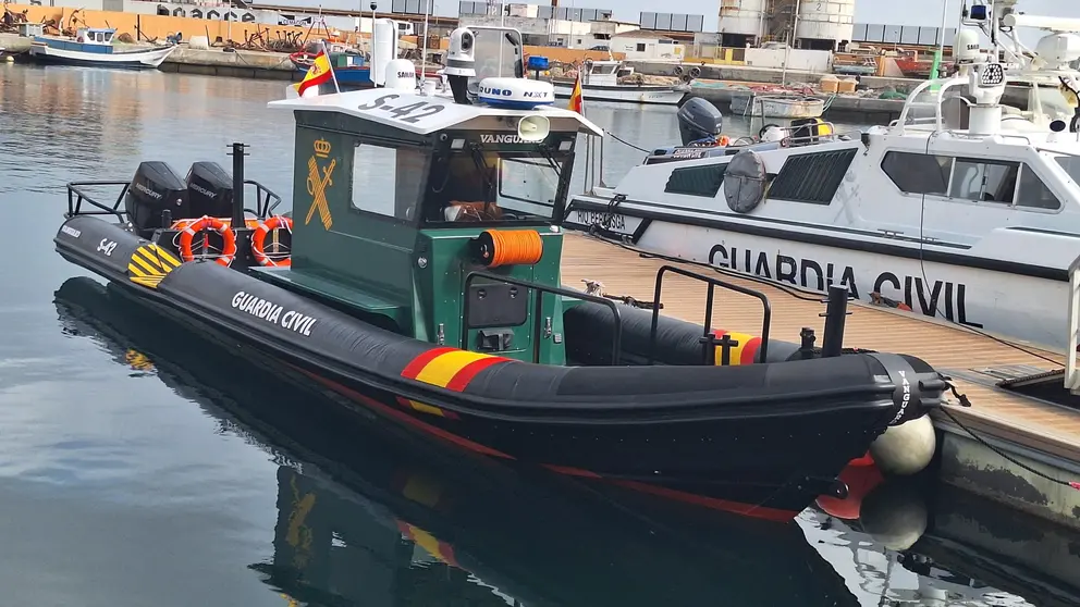 guardia civil servicio mar&iacute;timo p&eacute;rez triano