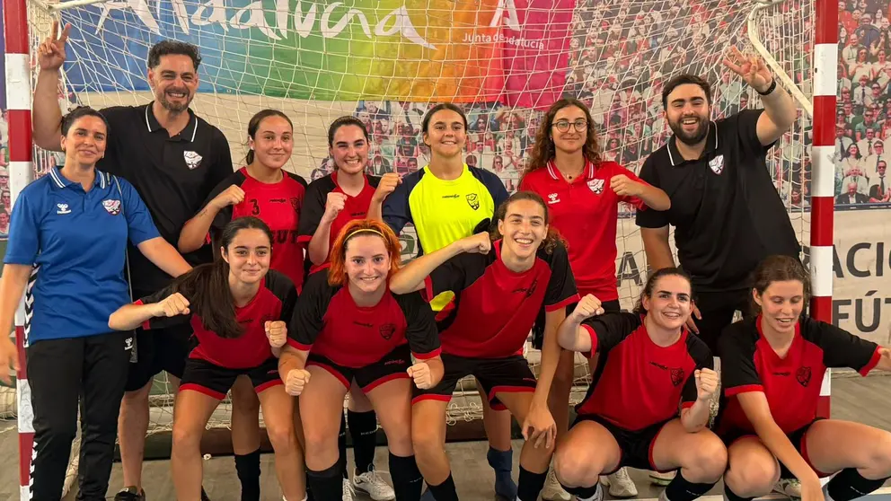 Las integrantes del Ram&oacute;n y Cajal celebran su ascenso en M&aacute;laga