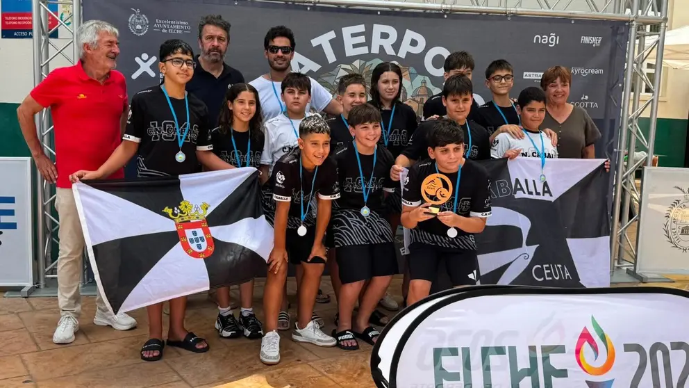 Los componentes del Caballa alev&iacute;n que han competido en el Nacional de Elche