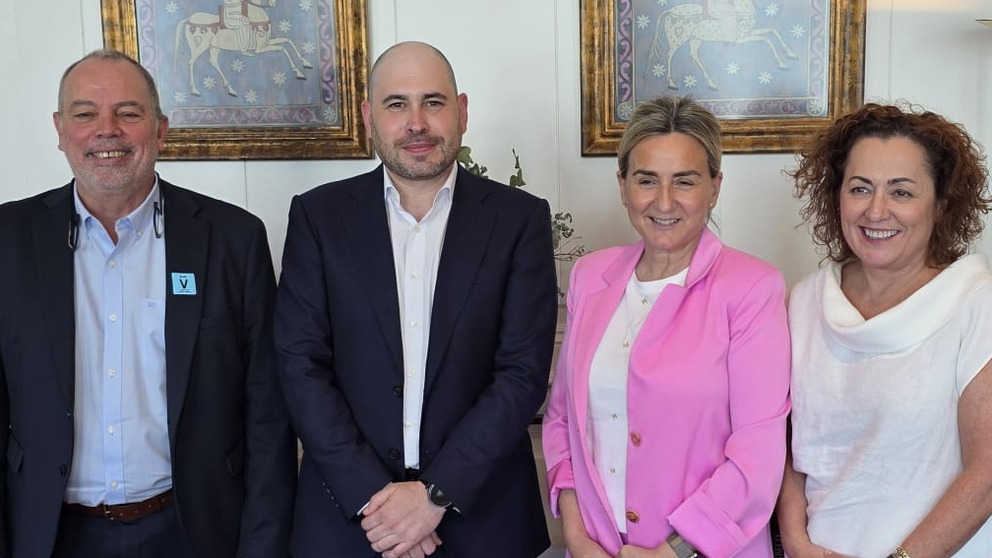 triano ministra educaci&oacute;n