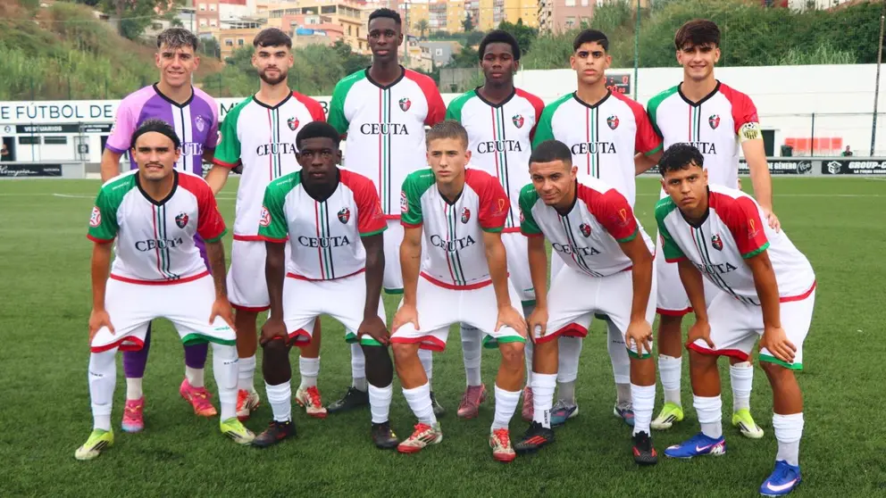 Once titular del Sporting Atl&eacute;tico en su estreno en el 'Jos&eacute; Benoliel'