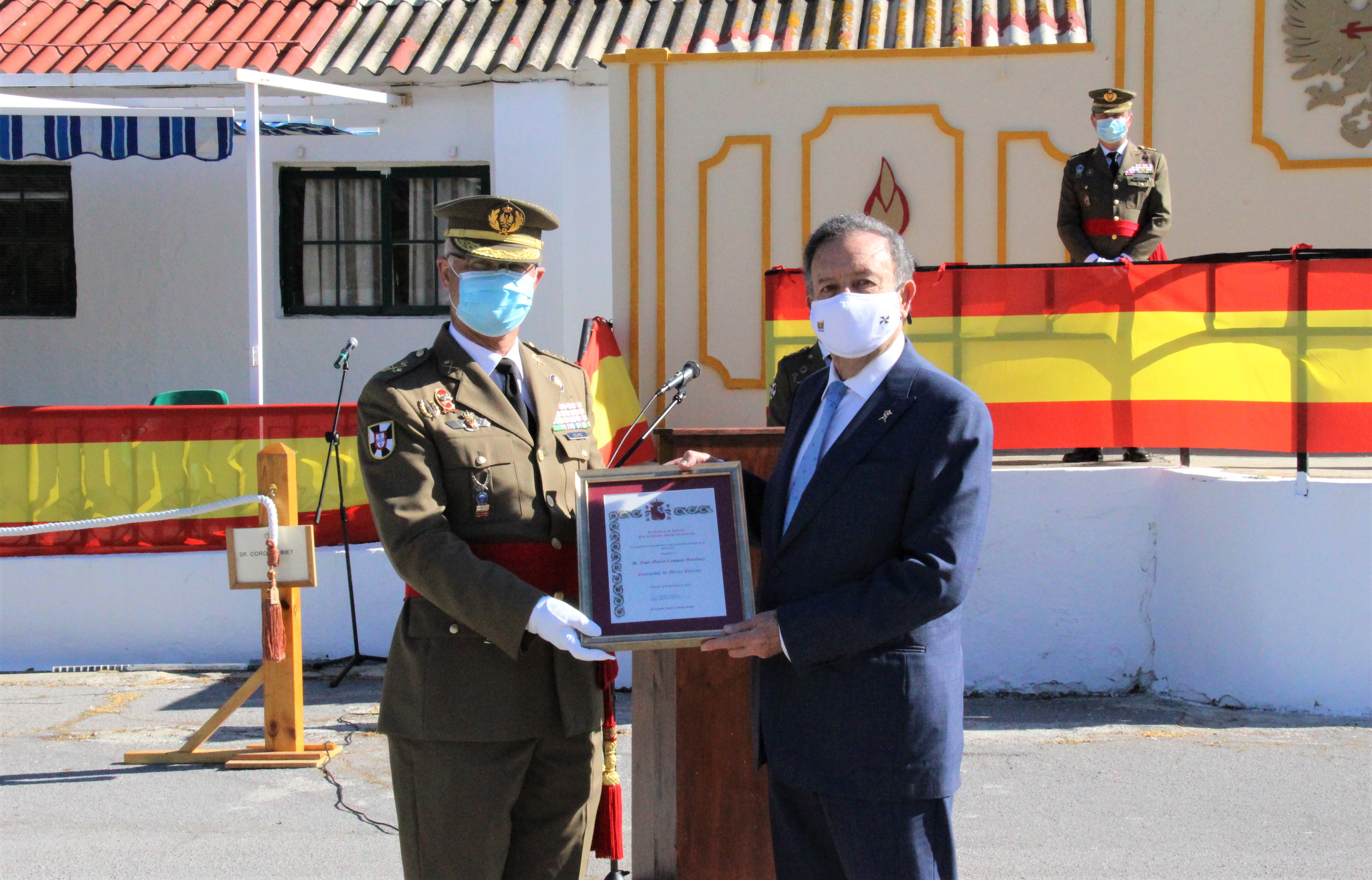 Entrega de Cédula al Embajador Marca Ejército